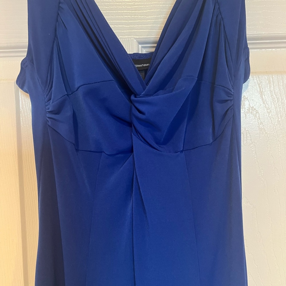 NWOT A Must In Any Women’s Closet Dress